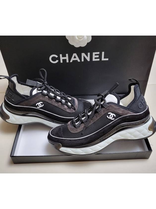 Fabric Suede Calfskin Low-Top Sneakers Dark Grey Chanel