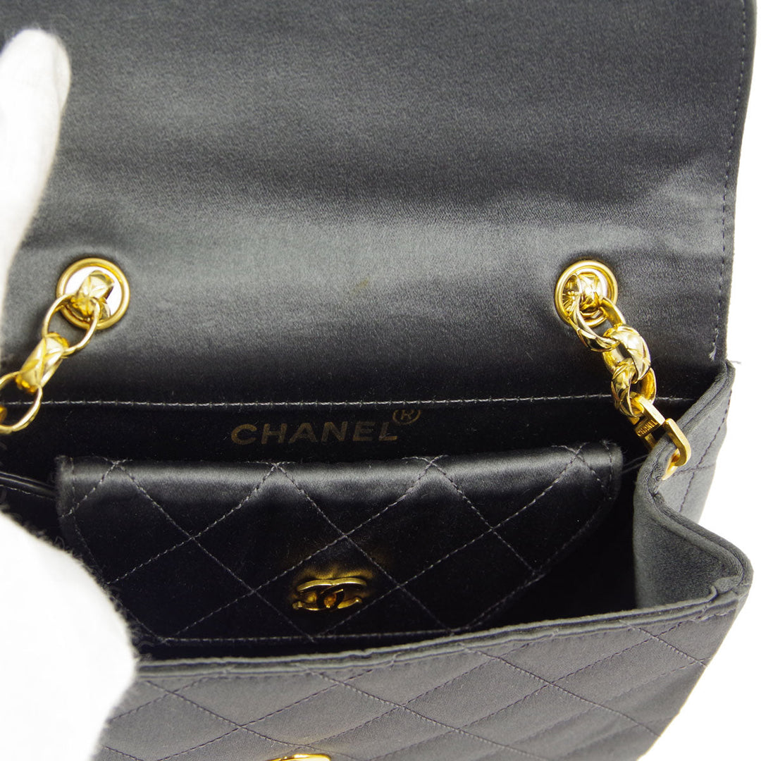 Top Quality Chanel * 1989-1991 Gray Satin Border Flap Bag & Pouch Set