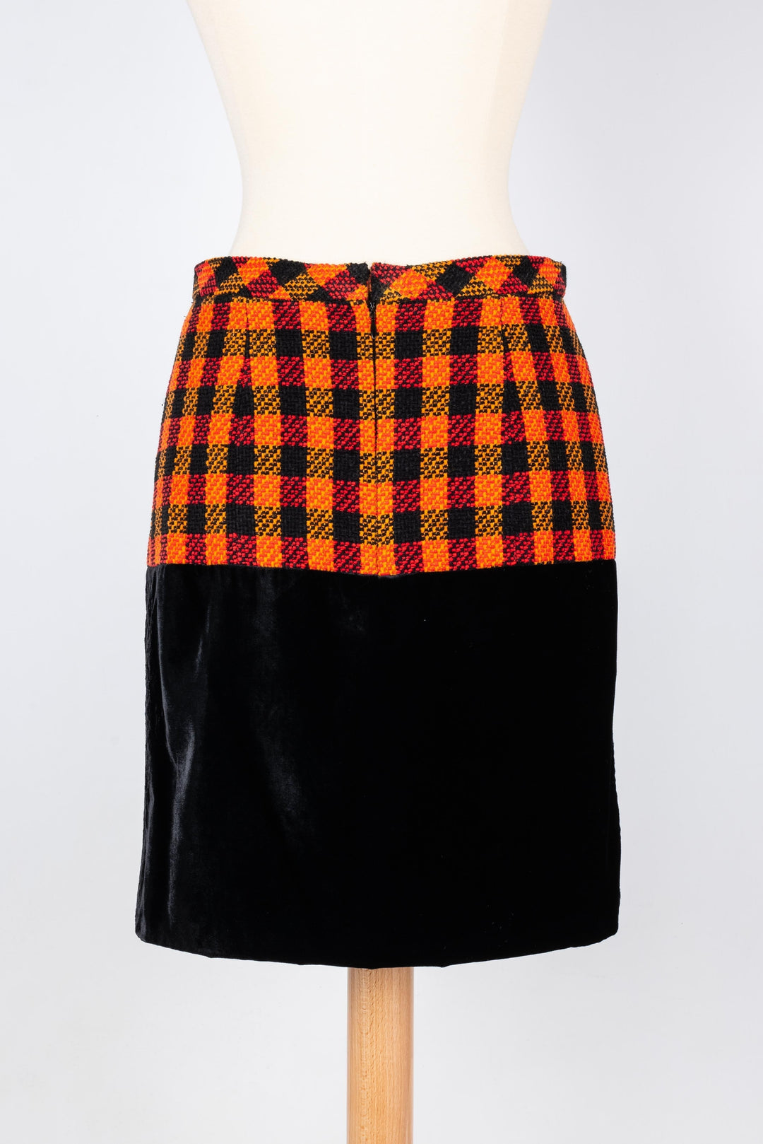 Ensemble de tailleur Top Quality Chanel 1990's