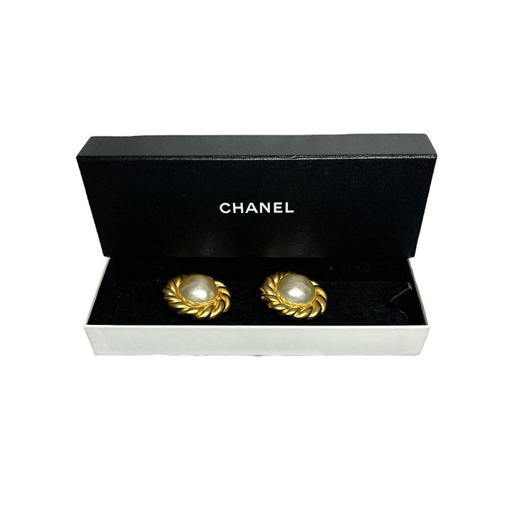 Vintage Top Quality Chanel Mabe Pearl Earrings
