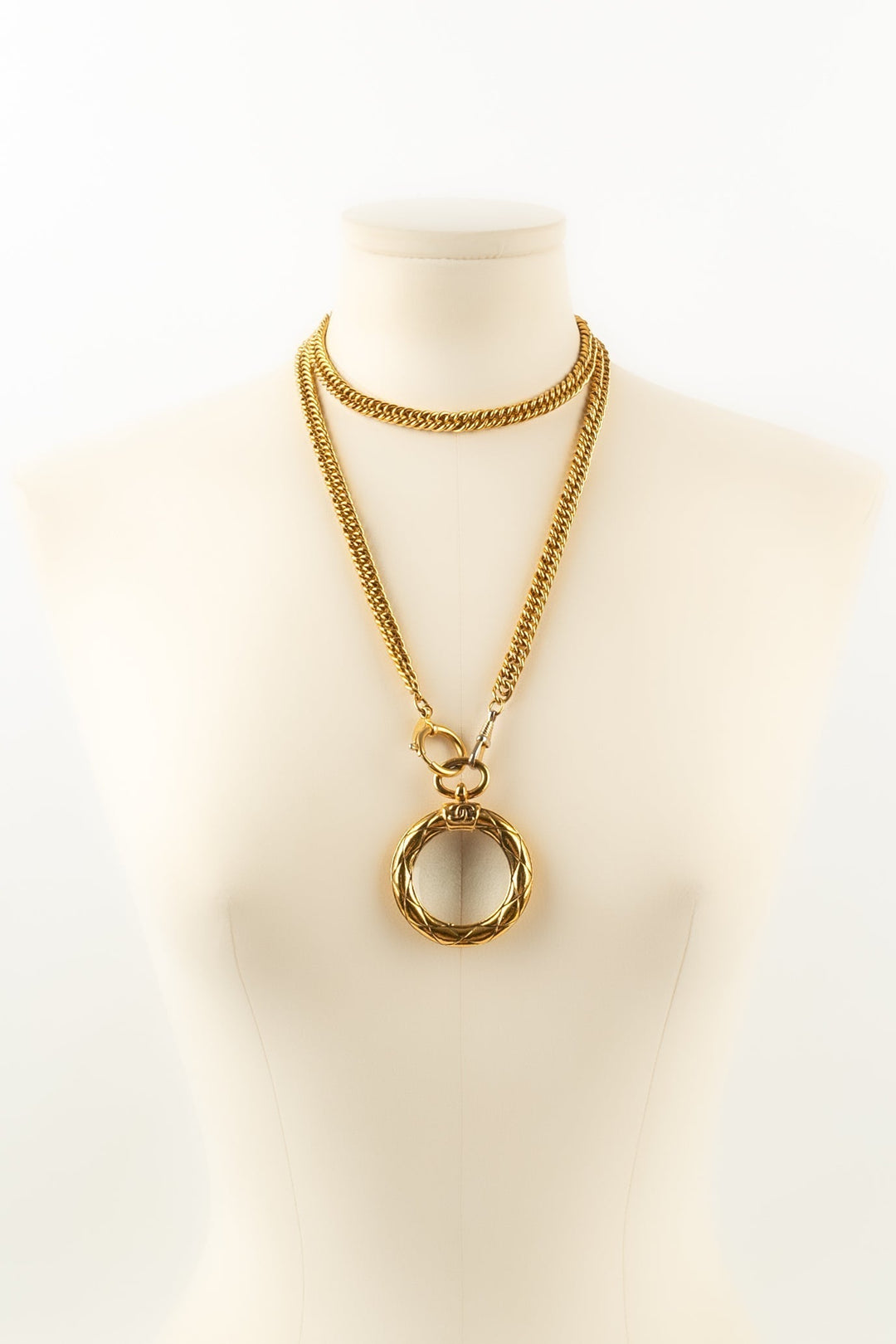 Collier loupe Top Quality Chanel 1980s