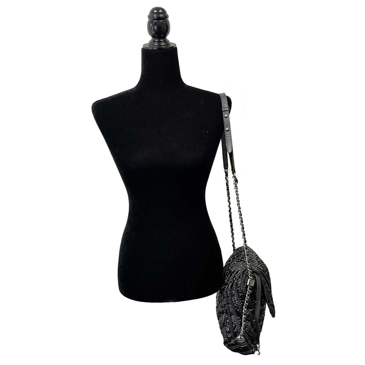 Chanel - New - Maxi Chevron Space Suit New Black Shoulder Bag
