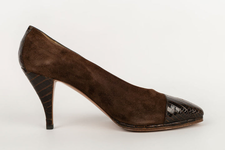 Escarpins en cuir Chanel