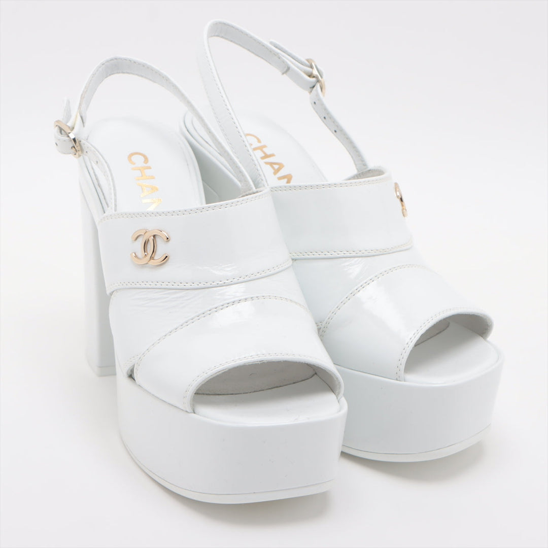 Top Quality Chanel Coco 23AW Patent Leather Sandal 35C  White G45016 Crample