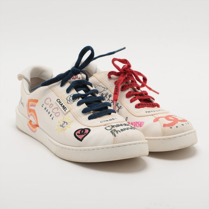 Top Quality Chanel Coco Canvas  Leather Trainers 44 Men White G34878
