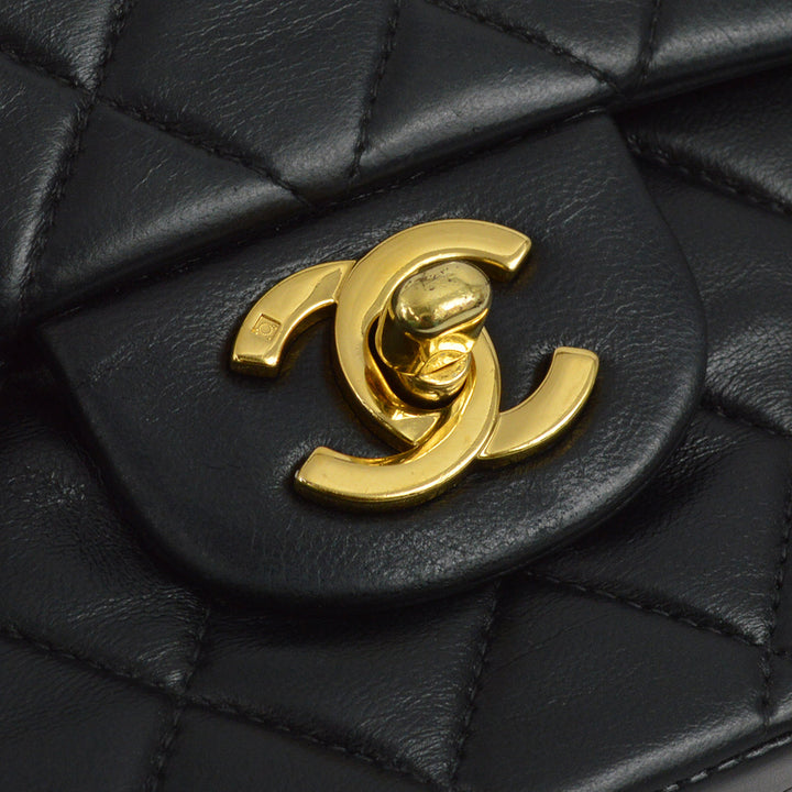Top Quality Chanel 2000-2001 Black Lambskin Medium Classic Double Flap Bag