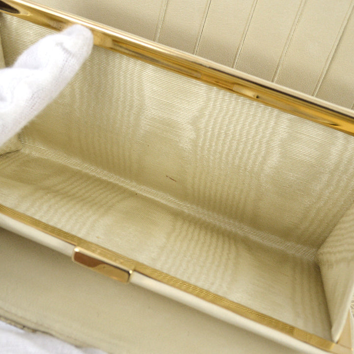 Top Quality Chanel 2000-2001 Ivory Caviar Bifold Long Wallet Purse