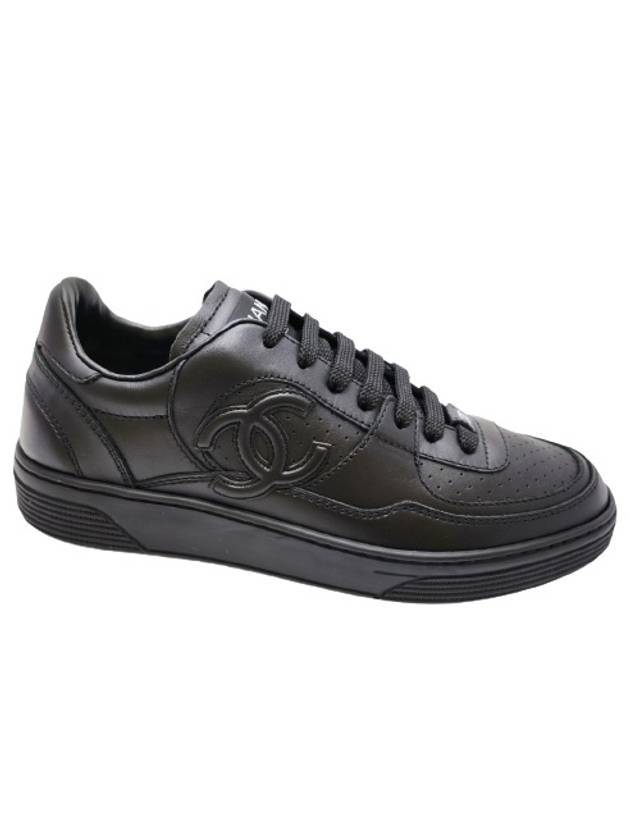 CC Logo Calfskin Low Top Sneakers Black Chanel