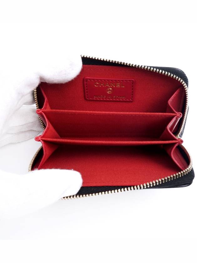 19 Zip Around Lambskin Card Wallet Black Chanel