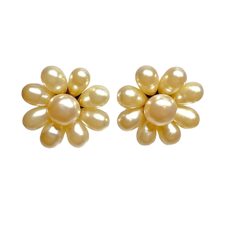 Vintage Top Quality Chanel bag Faux Pearl Flower Earrings