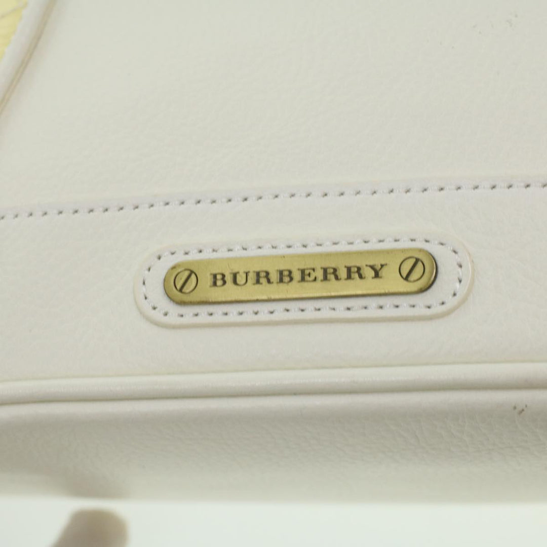 Burberry Shoulder Bag Leather White Auth am3357
