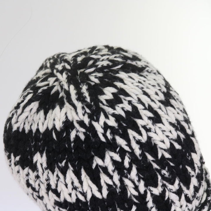 Top Quality Chanel COCO Mark Knitted Fabrics Hat Wool Black White CC Auth am5382