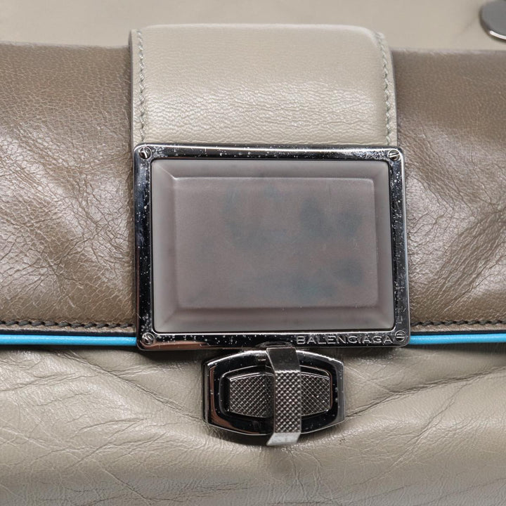 Top Quality Balenciaga Turn Lock Chain Shoulder Bag Leather Beige Gray Silver Auth am6814