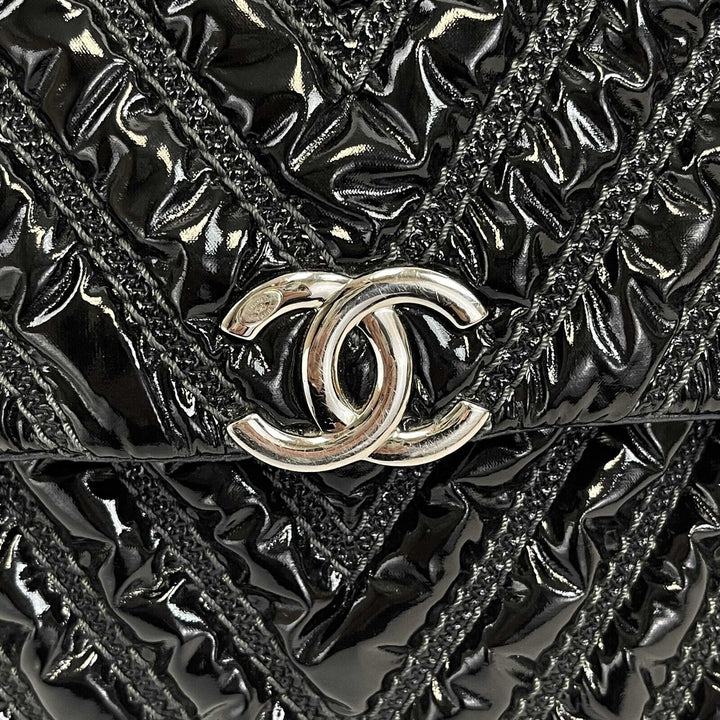 Chanel - New - Maxi Chevron Space Suit New Black Shoulder Bag