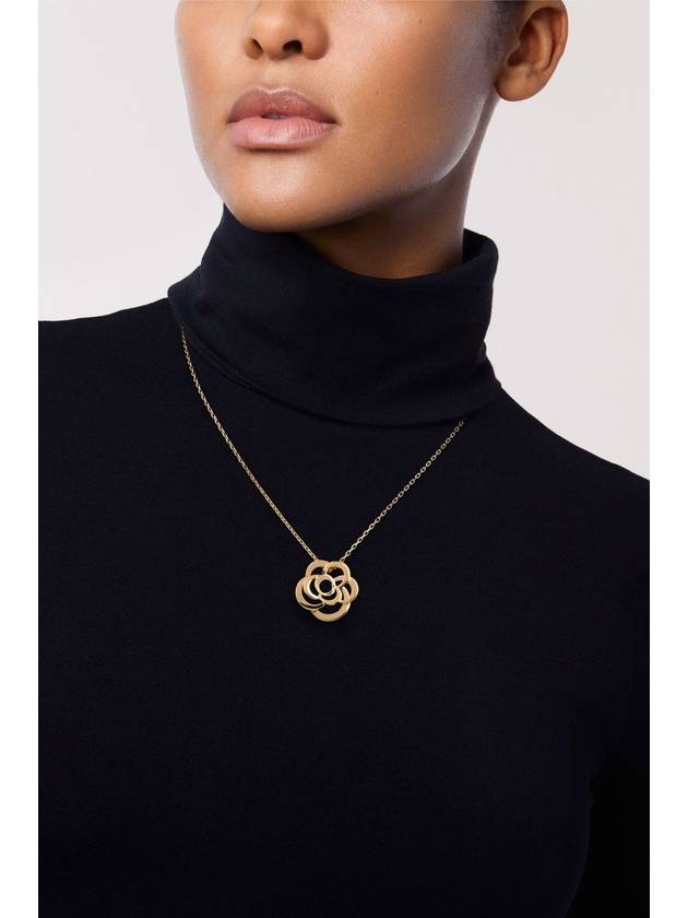 Fil De Camelia Necklace Gold Chanel