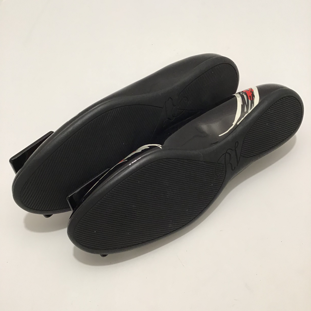 Roger Vivier Black Heart Flats Sz 37 (7)