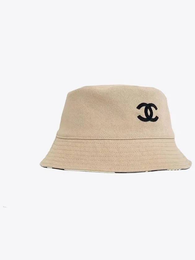 CC Logo Reversible Bucket Hat Beige Chanel