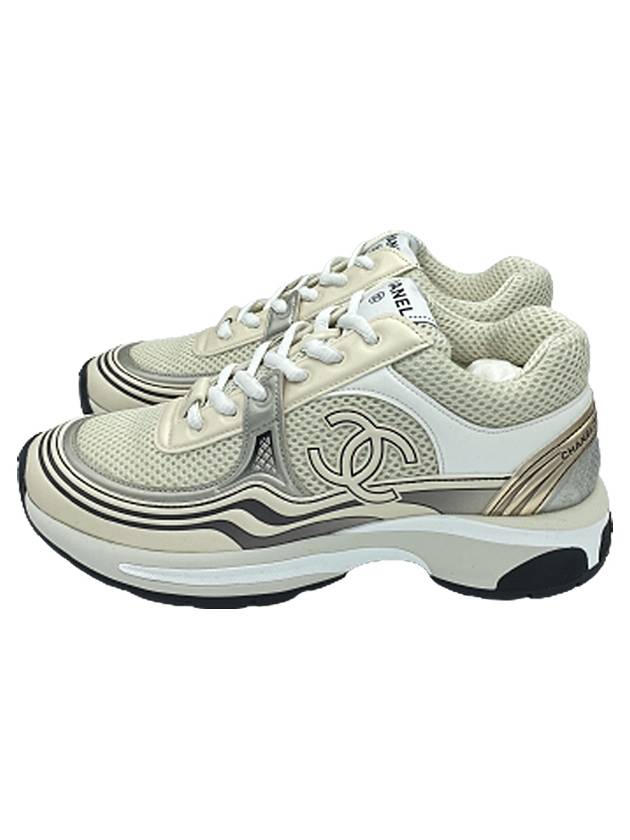 Women CC Logo Fabric Laminated Low Top Sneakers Silver Ivory Chanel