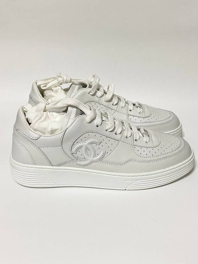 CC Logo Calfskin Low Top Sneakers White Chanel