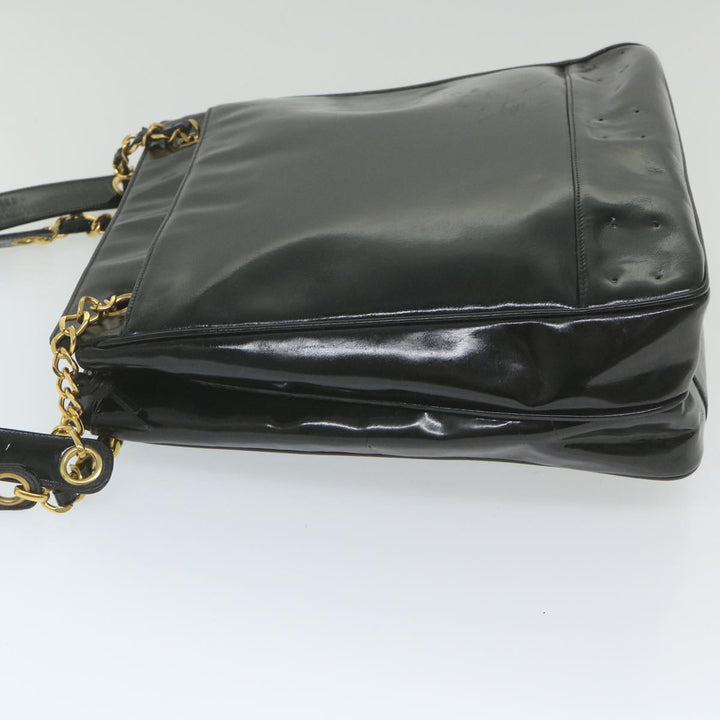 Chanel Chain Shoulder Bag Patent leather Black CC Auth bs10115