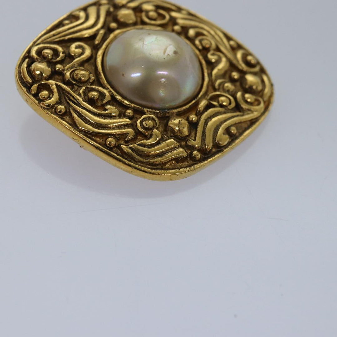 Top Quality Chanel Brooch metal Gold CC Auth bs14659