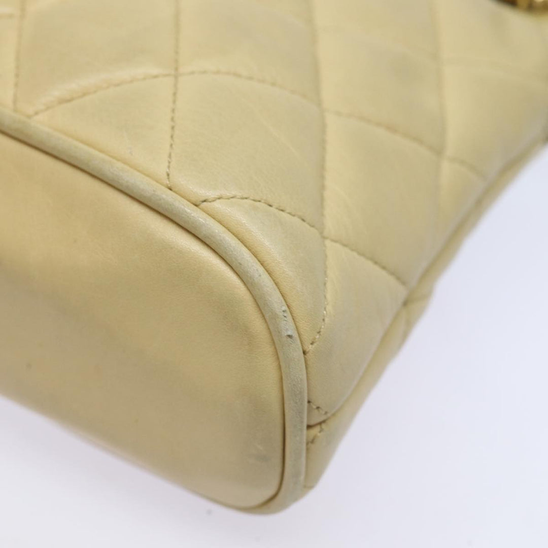 Top Quality Chanel Matelasse Chain Shoulder Bag Leather Beige CC Auth bs15440