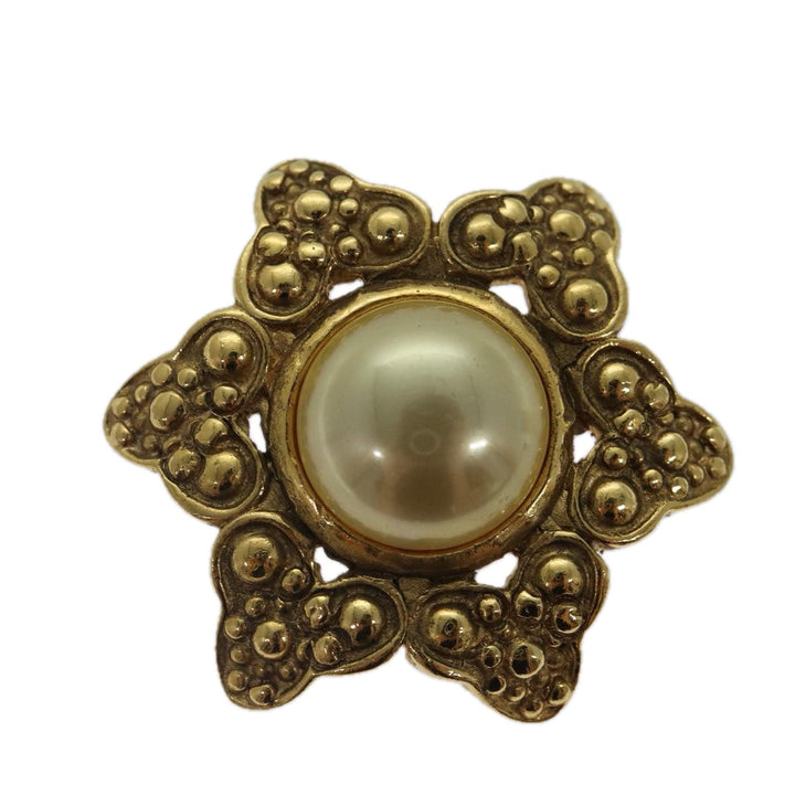 Chanel Brooch Metal Gold Tone CC Auth bs17053