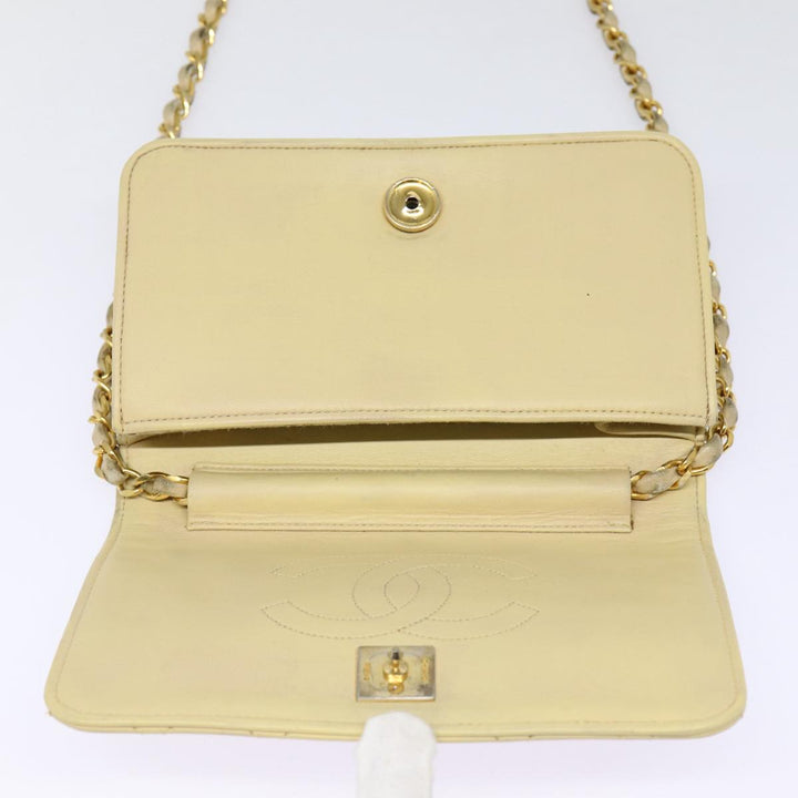 Top Quality Chanel Matelasse Chain Shoulder Bag Lamb Skin Beige Gold CC Auth bs17432