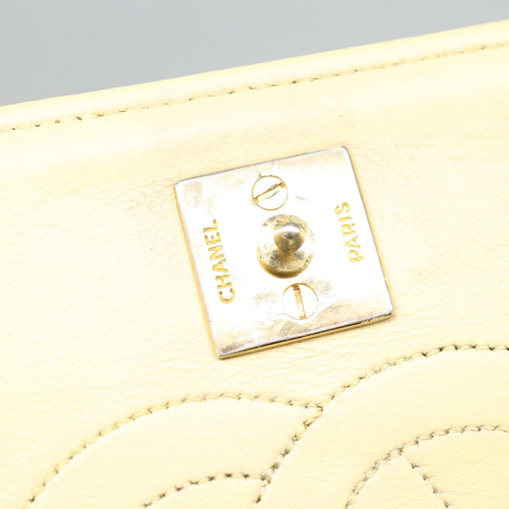 Top Quality Chanel Matelasse Chain Shoulder Bag Lamb Skin Beige Gold CC Auth bs17432