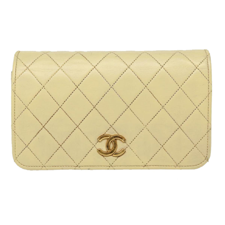 Top Quality Chanel Matelasse Chain Shoulder Bag Lamb Skin Beige Gold CC Auth bs17432