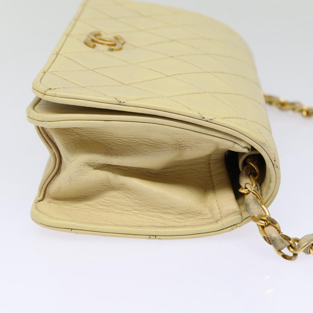 Top Quality Chanel Matelasse Chain Shoulder Bag Lamb Skin Beige Gold CC Auth bs17432