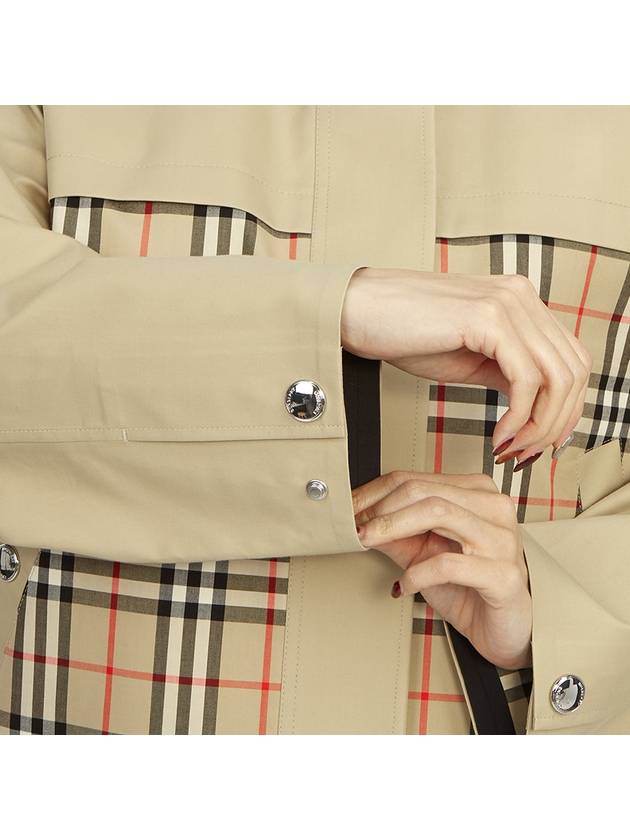 Burberry Check Motif Shorts Zip-Up Jacket Beige
