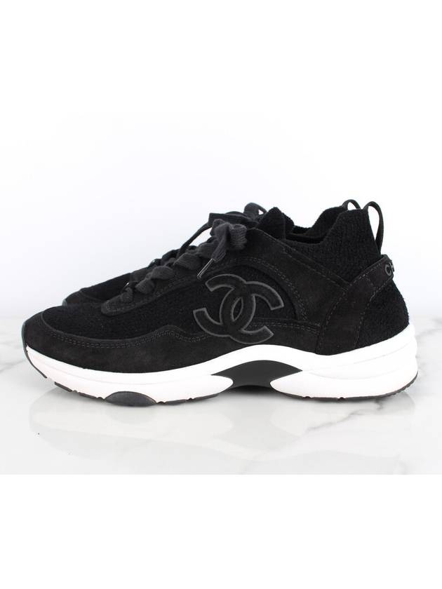 CC logo knit cruise sneakers 38 250 Chanel
