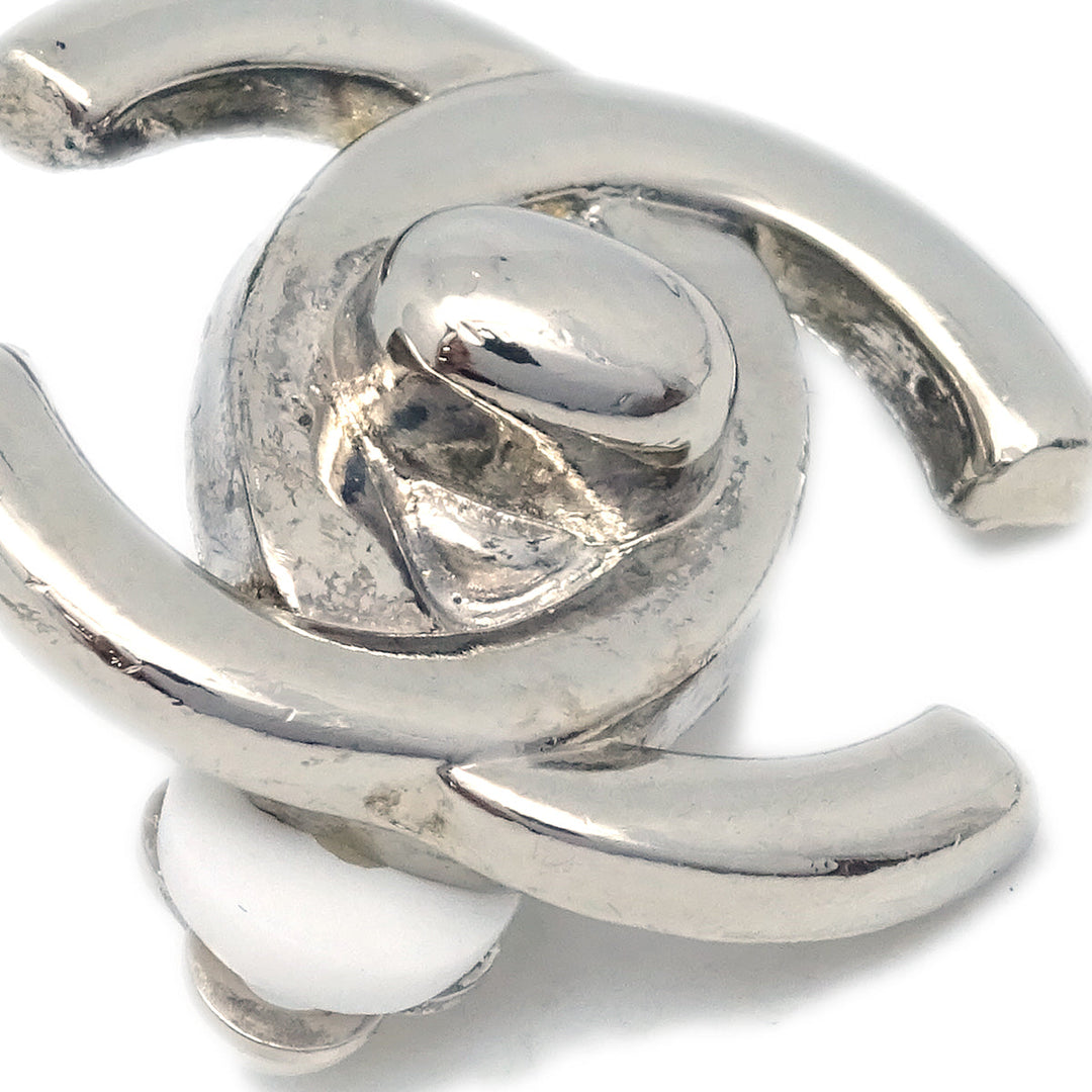 Top Quality Chanel CC Turnlock Earrings Clip-On Silver Small 96P