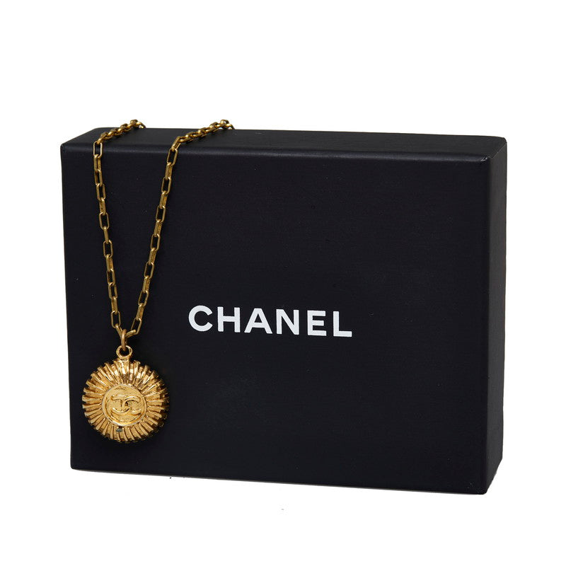 Top Quality Chanel Vintage Coca-Cola Medal Collar Gold   Chanel