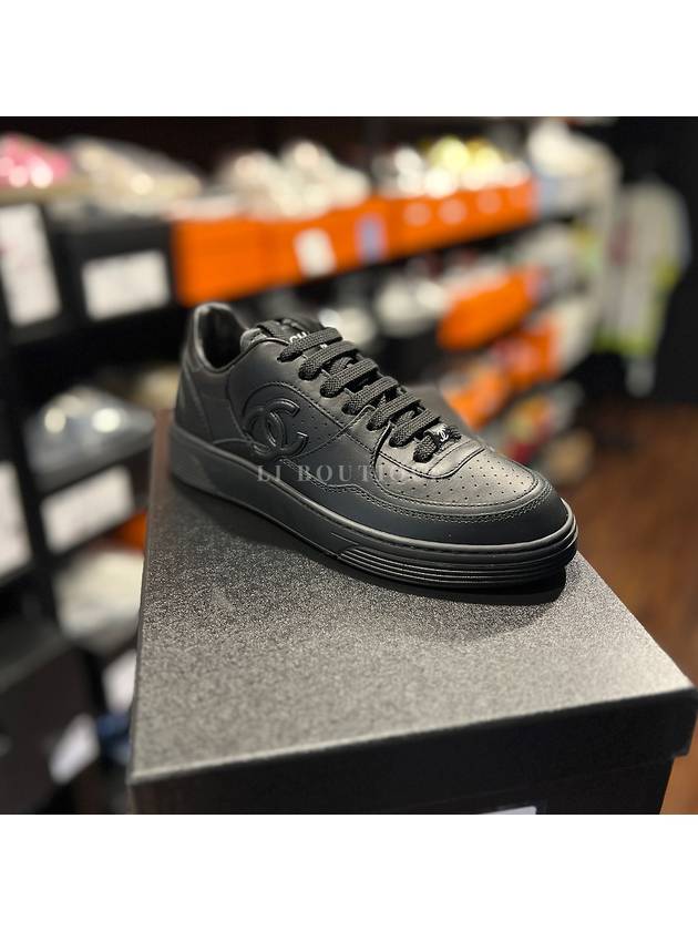 CC Logo Calfskin Low Top Sneakers Black Chanel