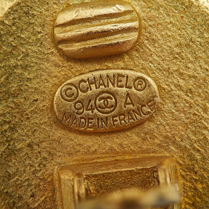 Top Quality Chanel Vintage Flog Earrings Gold  Ladies