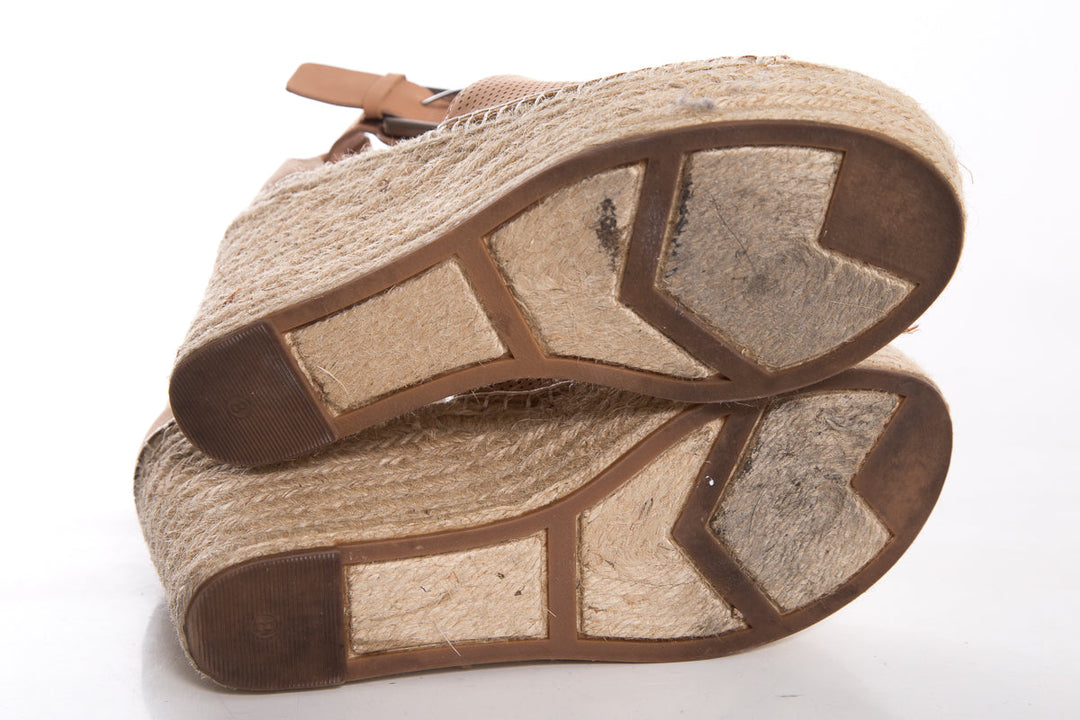 Marc Fisher Natural Espadrille SZ 8