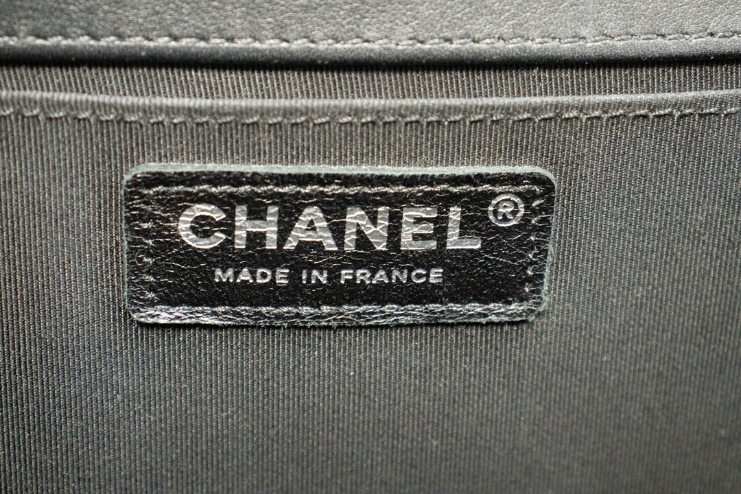Chanel Boy Chain Shoulder Bag Black Quilted New Calfskin Leather
