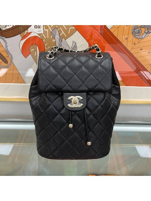 Backpack Grained Shiny Calfskin Gold Metal Black Chanel