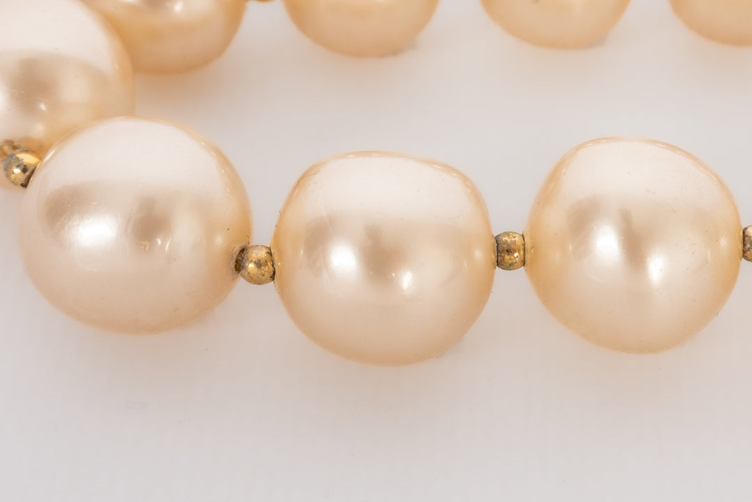Collier de perles nacr√©es Top Quality Chanel 1990s
