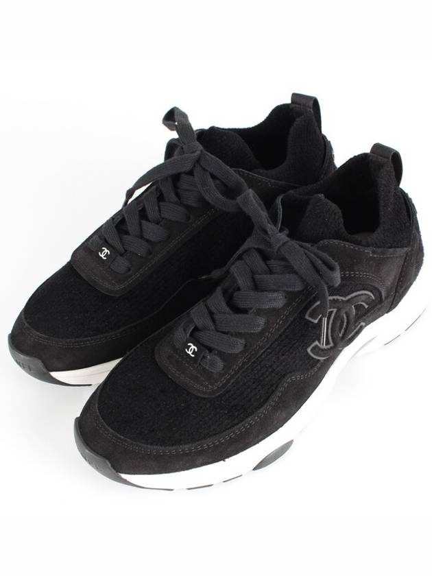 CC logo knit cruise sneakers 38 250 Chanel