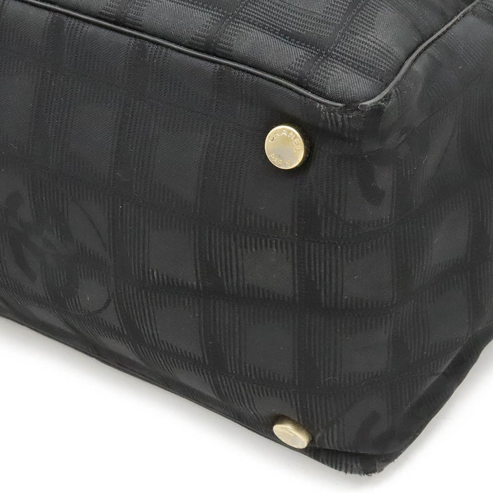 Top Quality Chanel NEW LABEL LINE TOUTE MM TOUTE BAG Nylon Jaguar Black Black Gold  A15991