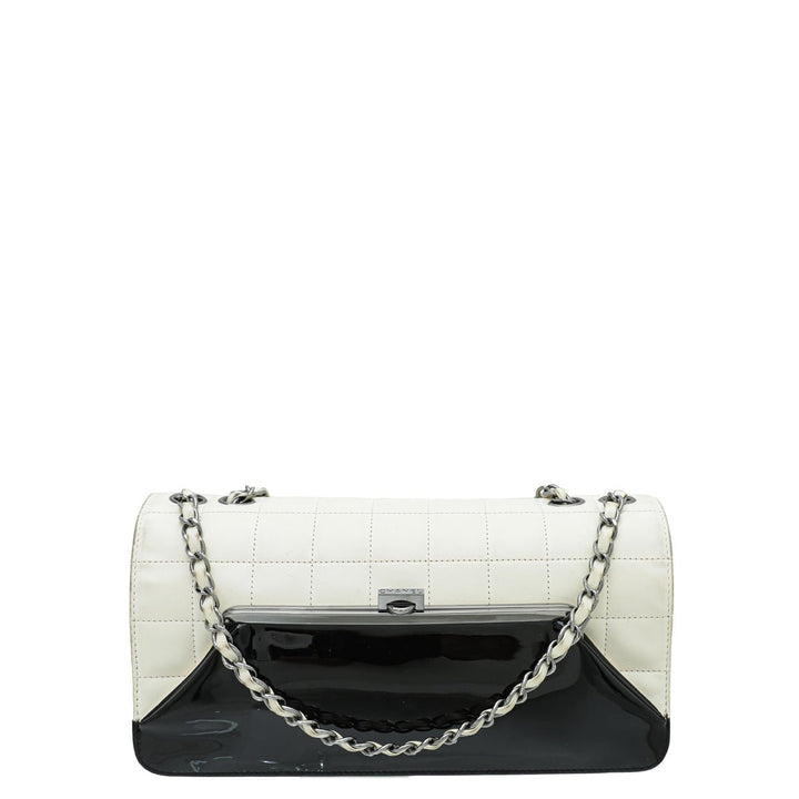 Chanel Bicolor Chocolate Bar Kiss Lock Flap Medium Bag