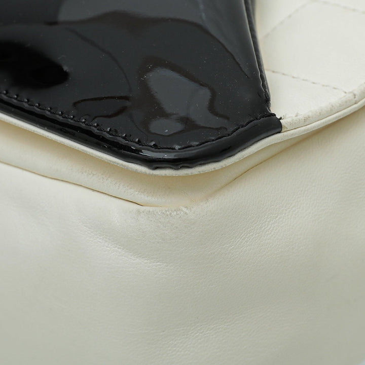 Chanel Bicolor Chocolate Bar Kiss Lock Flap Medium Bag