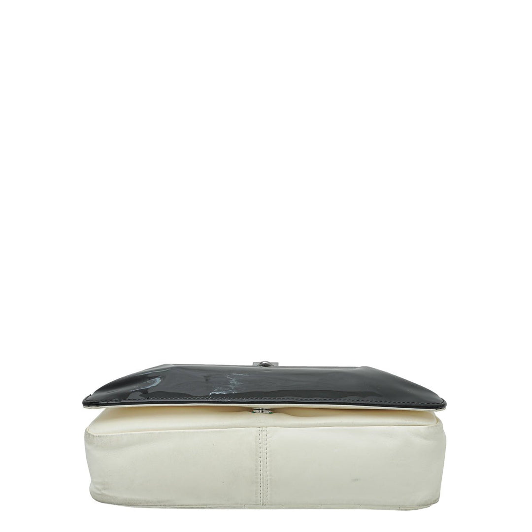 Chanel Bicolor Chocolate Bar Kiss Lock Flap Medium Bag