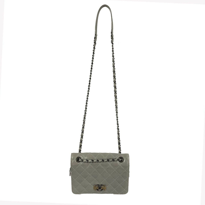 Top Quality Chanel - Glazed Calfskin Quilted Medium Day Trip New Bag - Crossbody