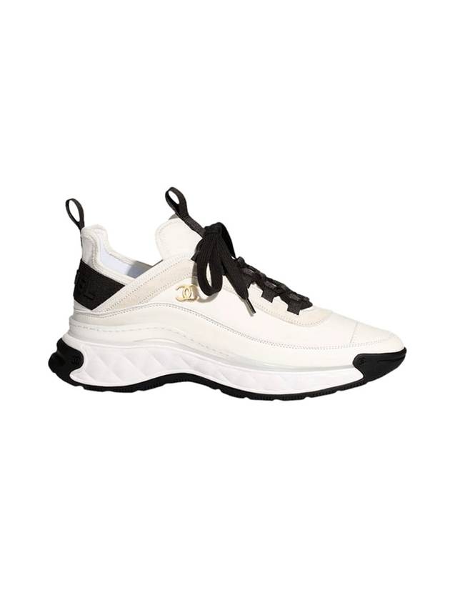Mixed Fibers Velvet Calfskin Low Top Sneakers Ivory Chanel