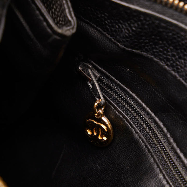 Top Quality Chanel Vintage Shoulder Bag in Caviar Leather Black