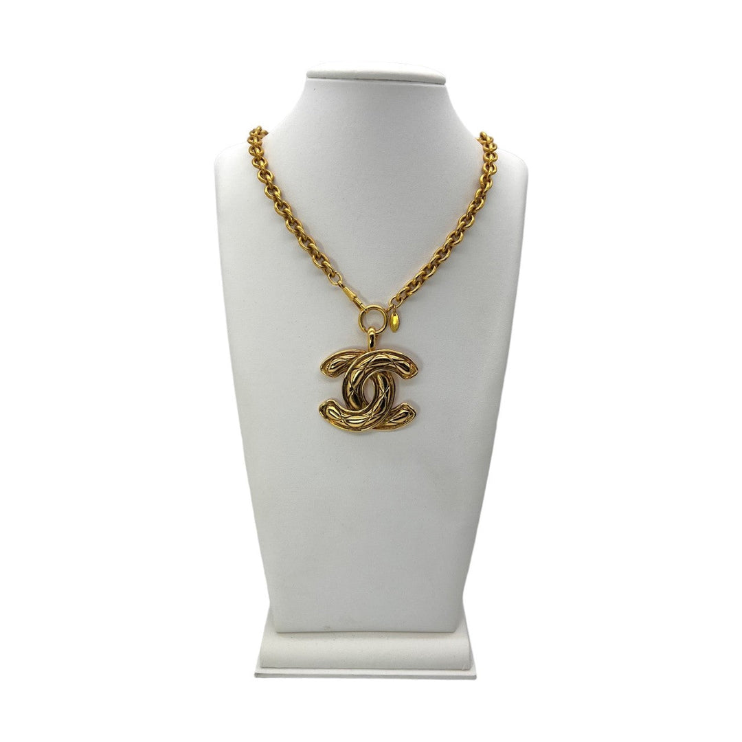 Top Quality Chanel Vintage Quilted CC Pendant Necklace